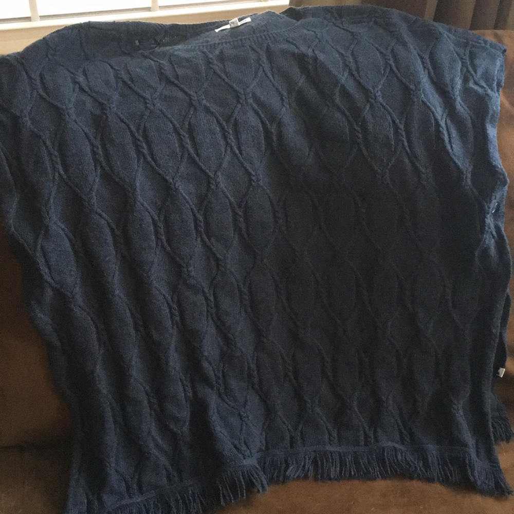 Oversized navy blue tunic sweater